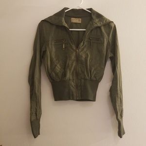 Army Green Jacket 💚